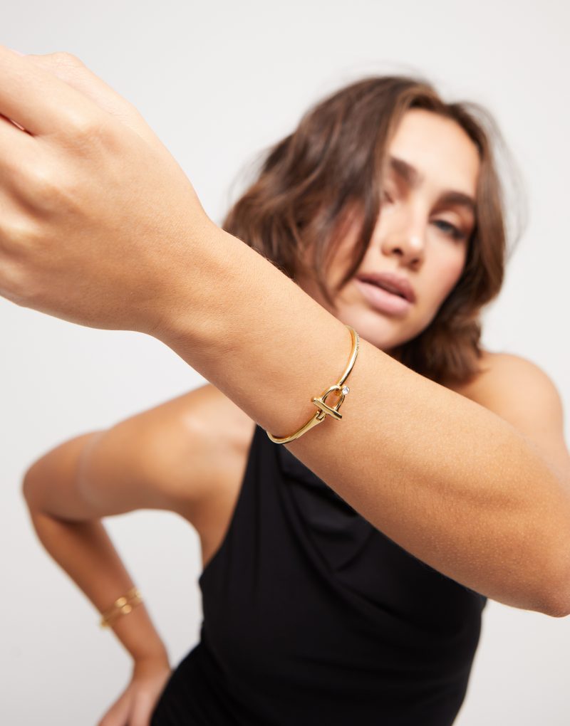 Pulsera con cierre frontal bañada en plata de ley con topacio blanco - Imagen 2